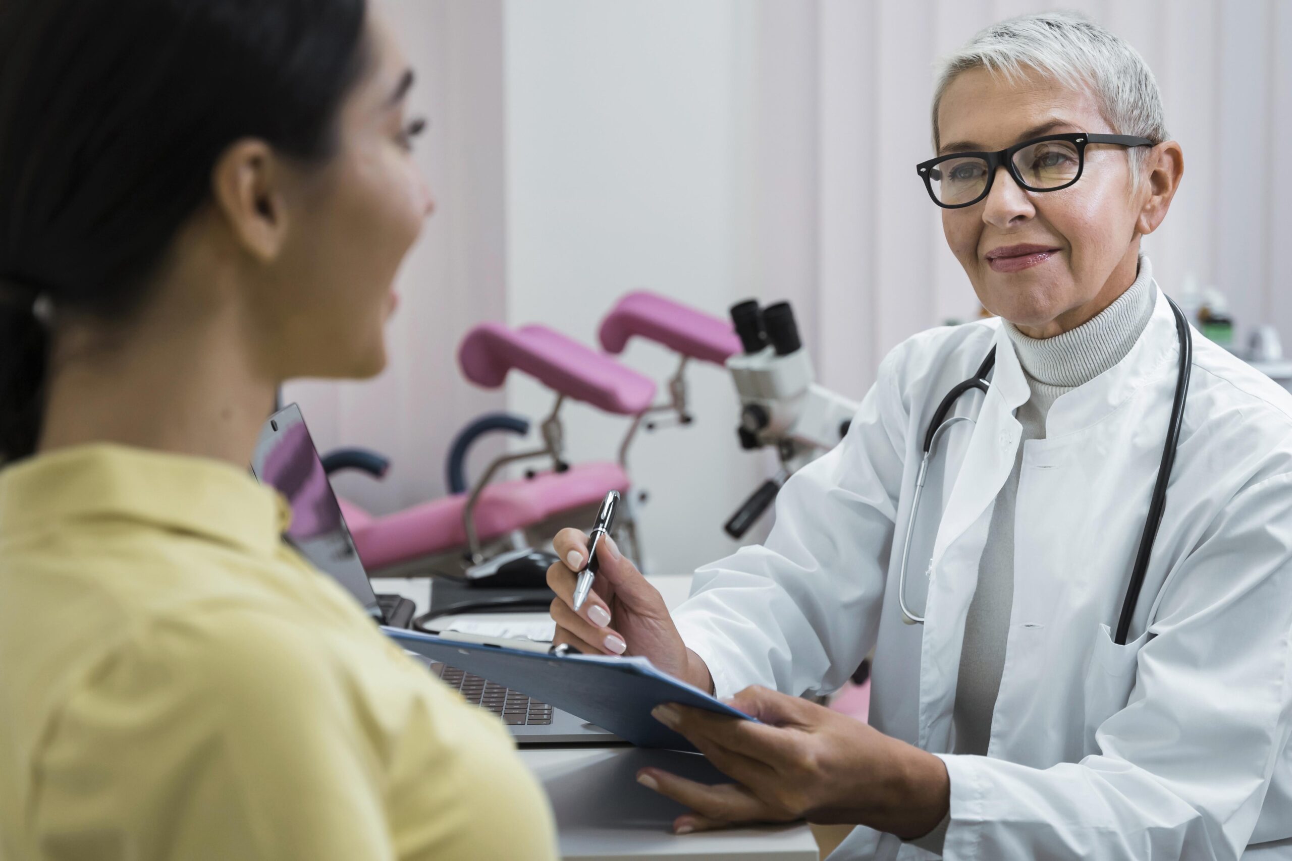 Folga para exames preventivos: o que muda com a nova lei trabalhista